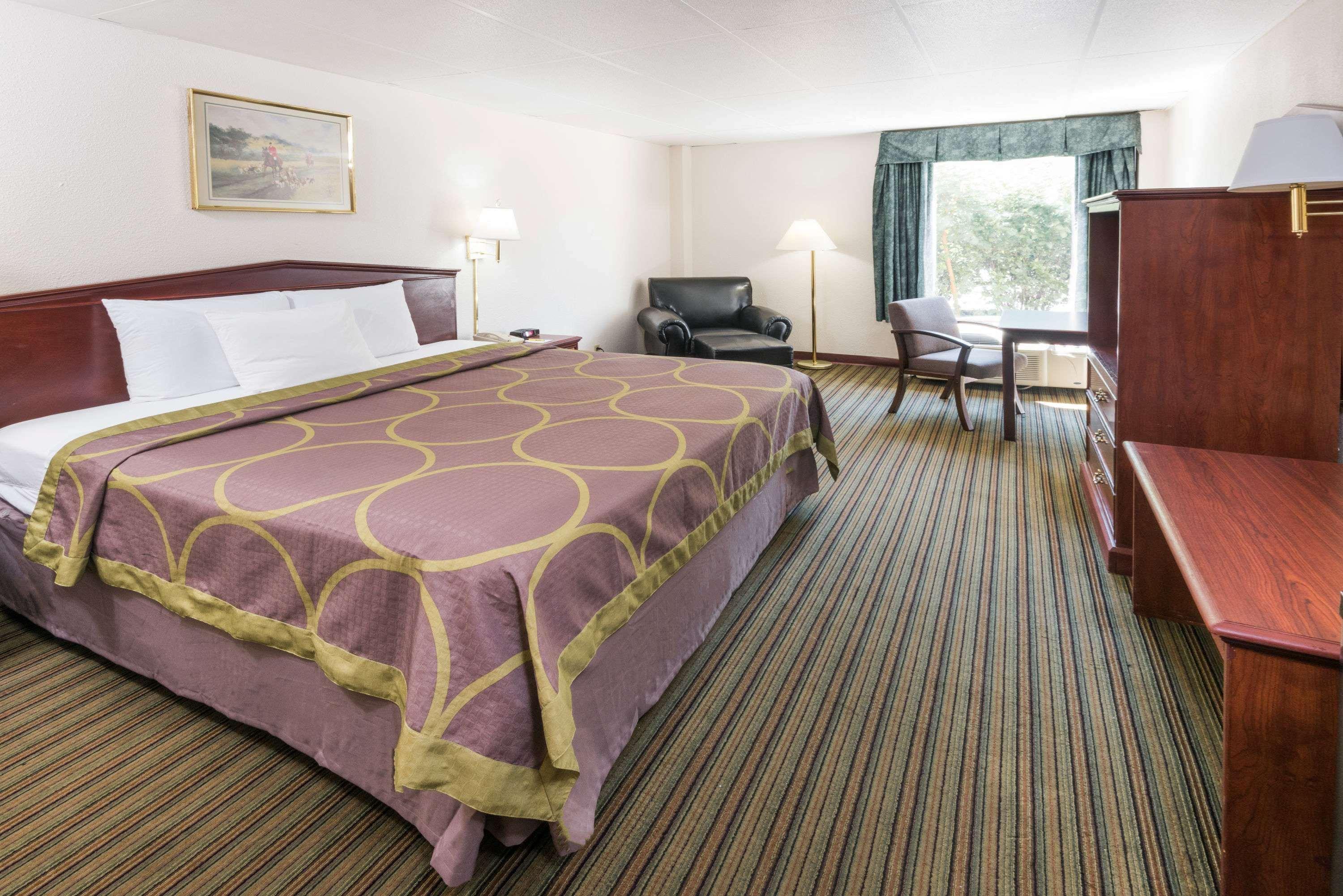 Super 8 By Wyndham Columbus Hotell Exteriör bild