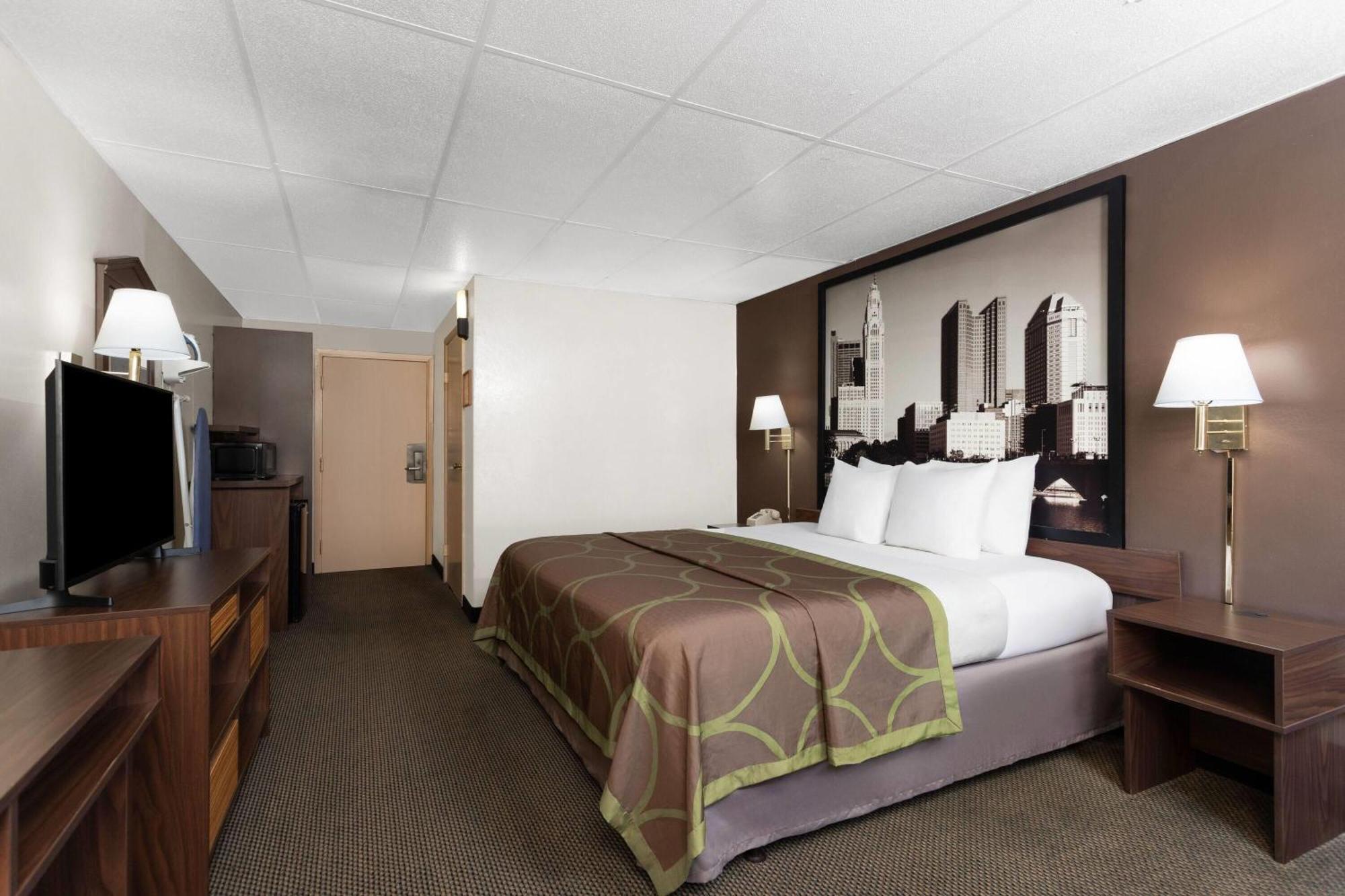 Super 8 By Wyndham Columbus Hotell Exteriör bild